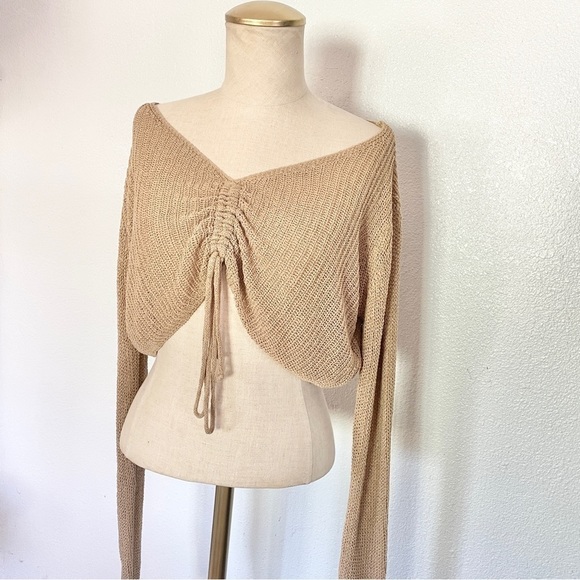 ✨ Casting LA Tan Scrunched Cinched Knitted Long Sleeve Crop Sweater Size M - Picture 1 of 6